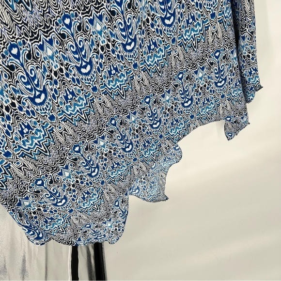 Gigi Parker Sleeveless Handkerchief Hem Maxi Dress - Picture 4 of 12